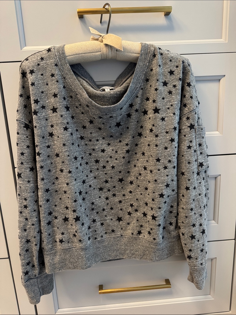 Splendid Cozy Heathered Gray Long Sleeve Lounge Top w/ Black Stars Size Medium
